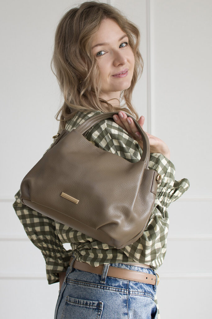 capri taupe 2a
